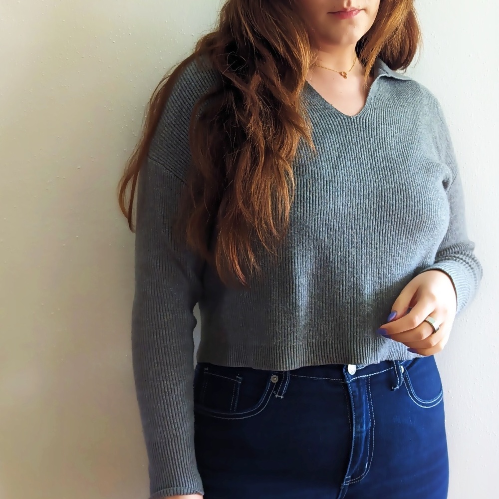 Cropped, Preppy, Grey Sweater